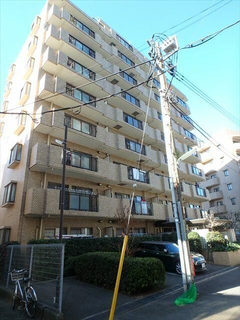 3LDK Mansion in Setagaya, Tokyo - Image 1