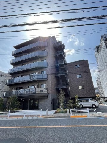 3LDK Mansion in Setagaya, Tokyo - Image 1