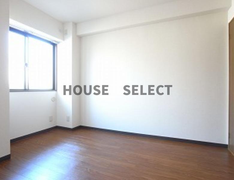 3LDK Mansion in Setagaya, Tokyo - Image 1