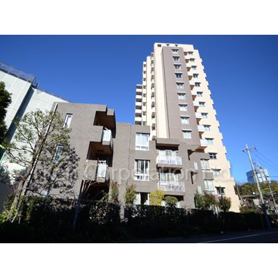 3LDK Mansion in Setagaya, Tokyo - Image 1