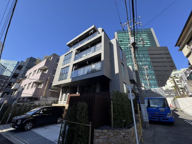 3LDK Mansion in Shibuya, Tokyo