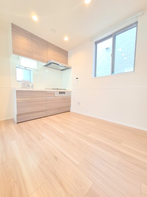 3LDK Mansion in Shibuya, Tokyo — photo 3 of 3