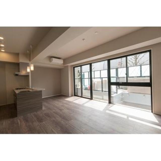 3LDK Mansion in Shibuya, Tokyo — photo 3 of 3