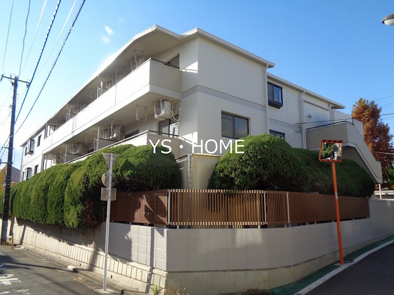 3LDK Mansion in Shinjuku, Tokyo - Image 1