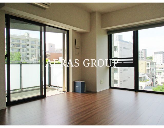 3LDK Mansion in Shinjuku, Tokyo — photo 3 of 3