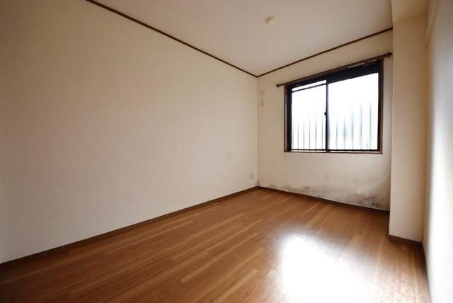 3LDK Mansion in Suginami, Tokyo — photo 3 of 3