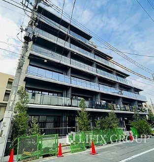 3LDK Mansion in Toshima, Tokyo - Image 1