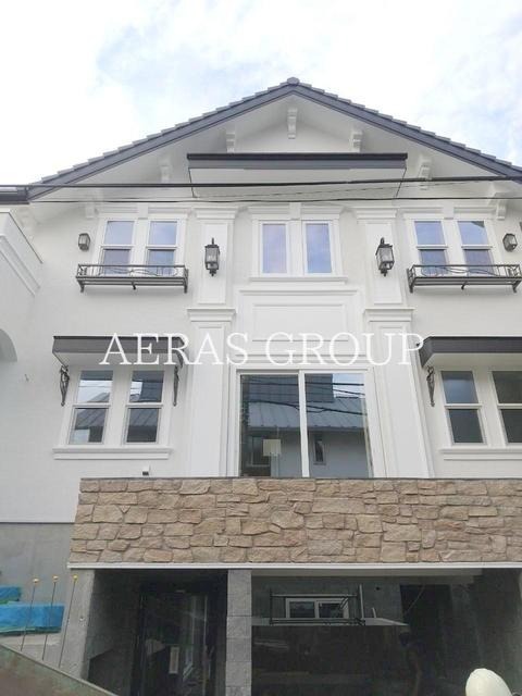 4LDK Apartment in Meguro, Tokyo - Image 1