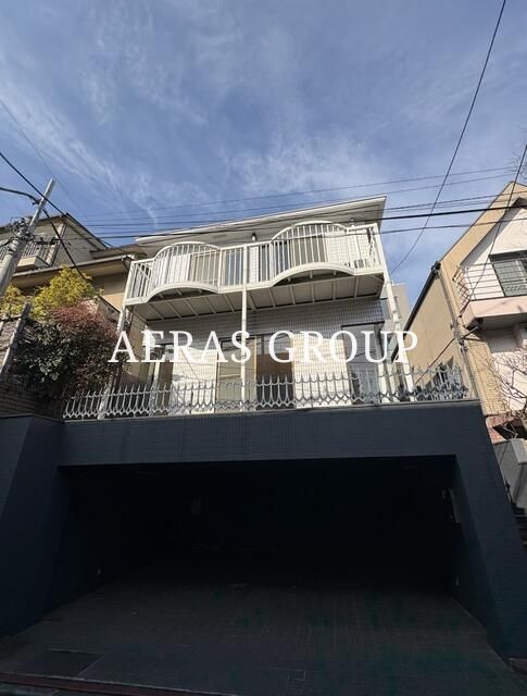 5SLDK Apartment in Meguro, Tokyo
