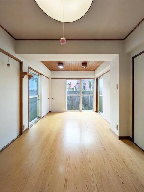 7LDK Apartment in Setagaya, Tokyo — photo 3 of 3