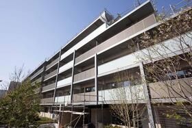 ワンルーム Mansion in Setagaya, Tokyo - Image 1