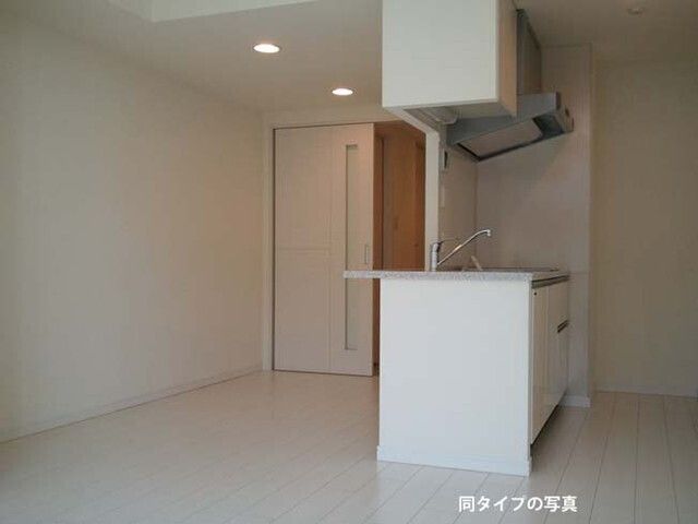 ワンルーム Mansion in Shinjuku, Tokyo — photo 3 of 3