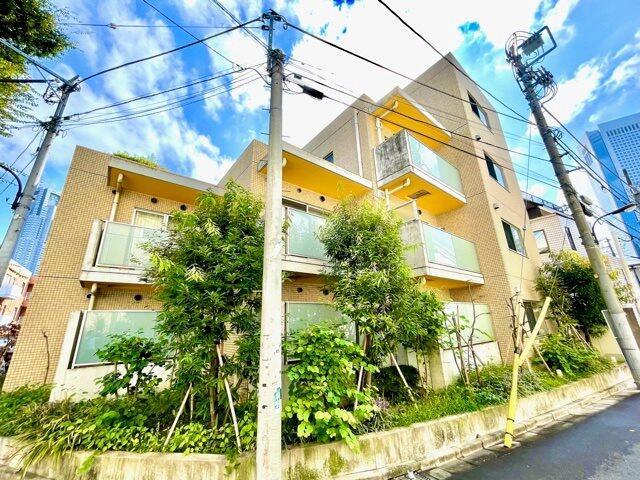 ワンルーム Mansion in Shinjuku, Tokyo - Image 1